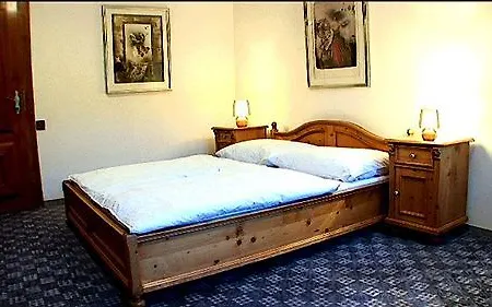 Depandance Hubertus 3* Szpindlerowy Młyn